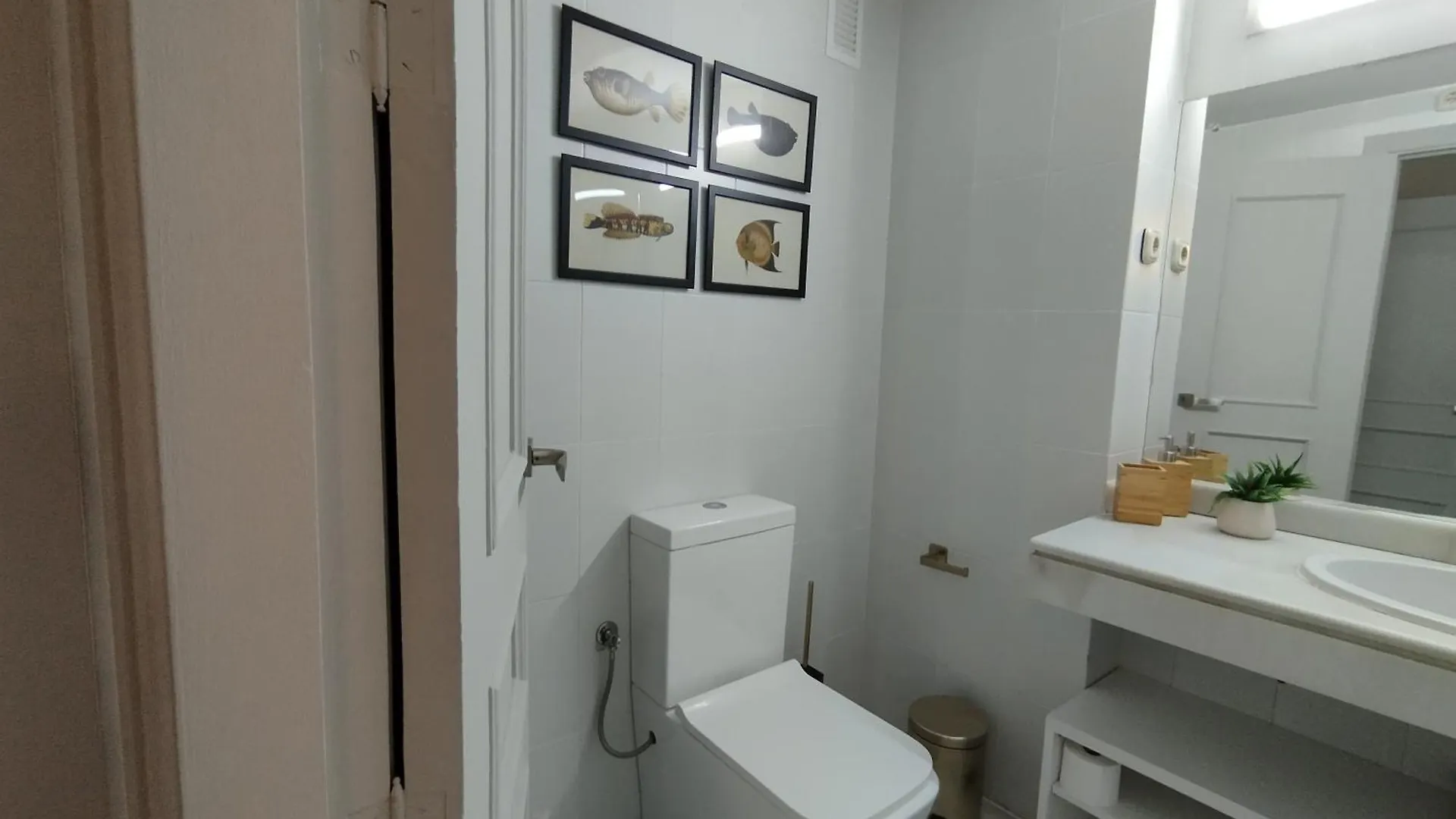 בנאלמדנה Puerto Marina Palace