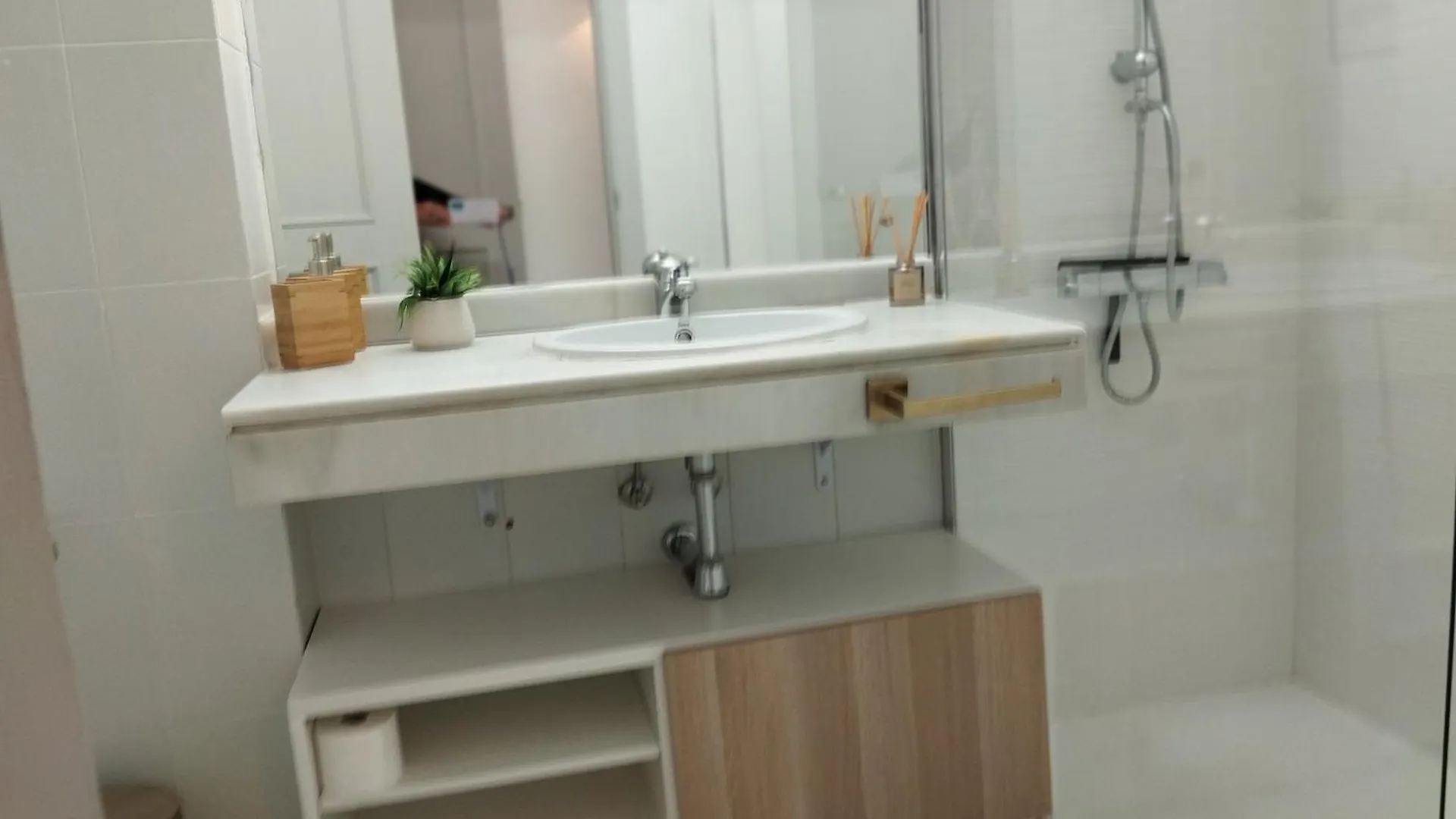 בנאלמדנה Puerto Marina Palace דירה