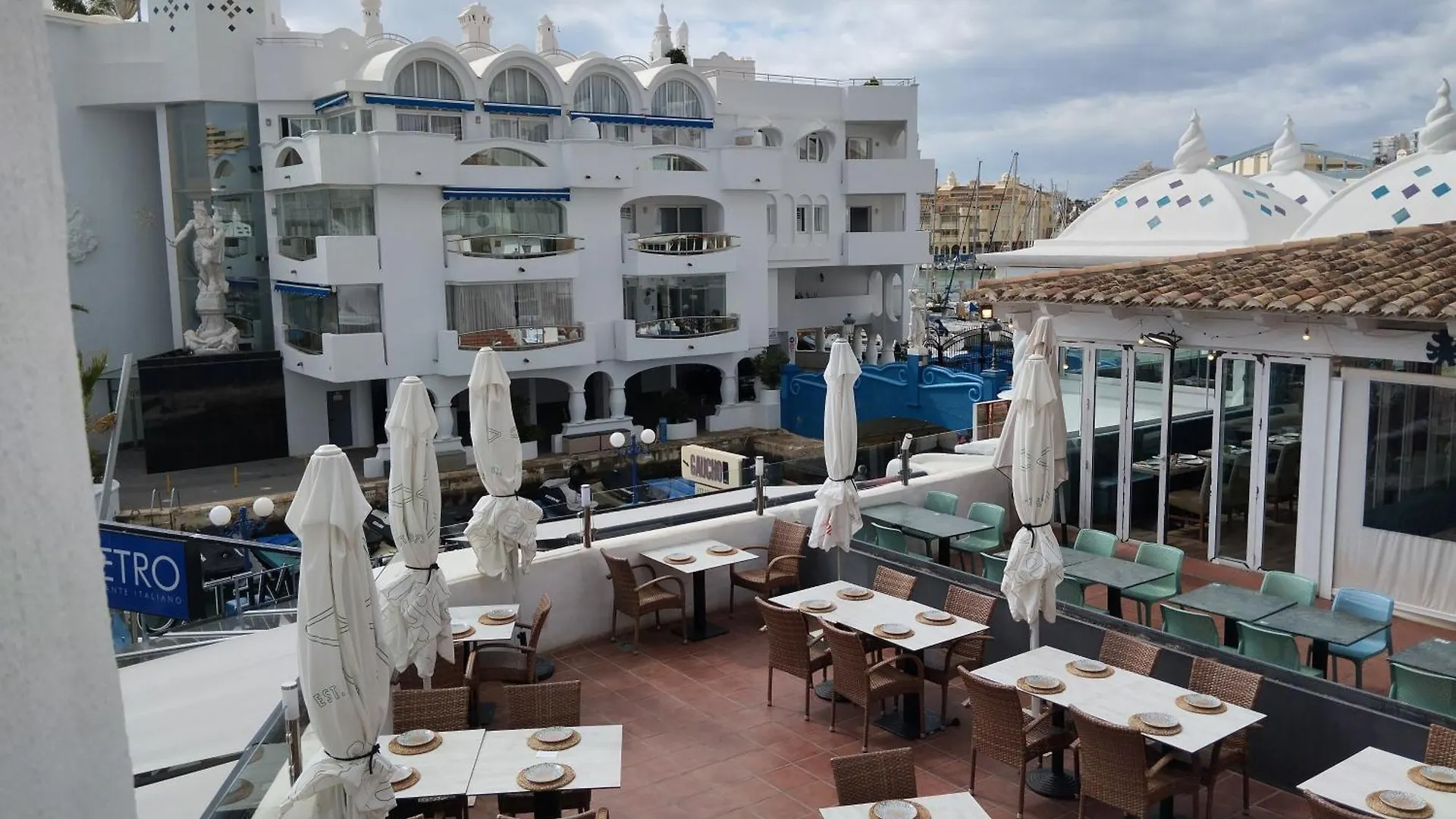 Puerto Marina Palace Benalmádena Apartman
